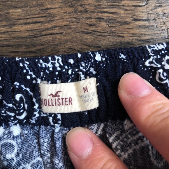 Lot of 2 Hollister Petal Shorts - Picture 4 of 8